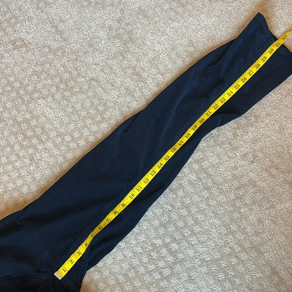 Men's Banana Republic Navy Blue Corduroy Pants size 31x32***see measurem…